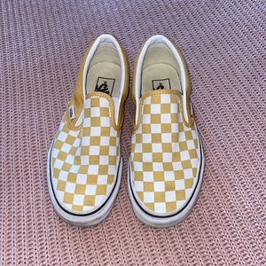 Women’s yellow checkered vans